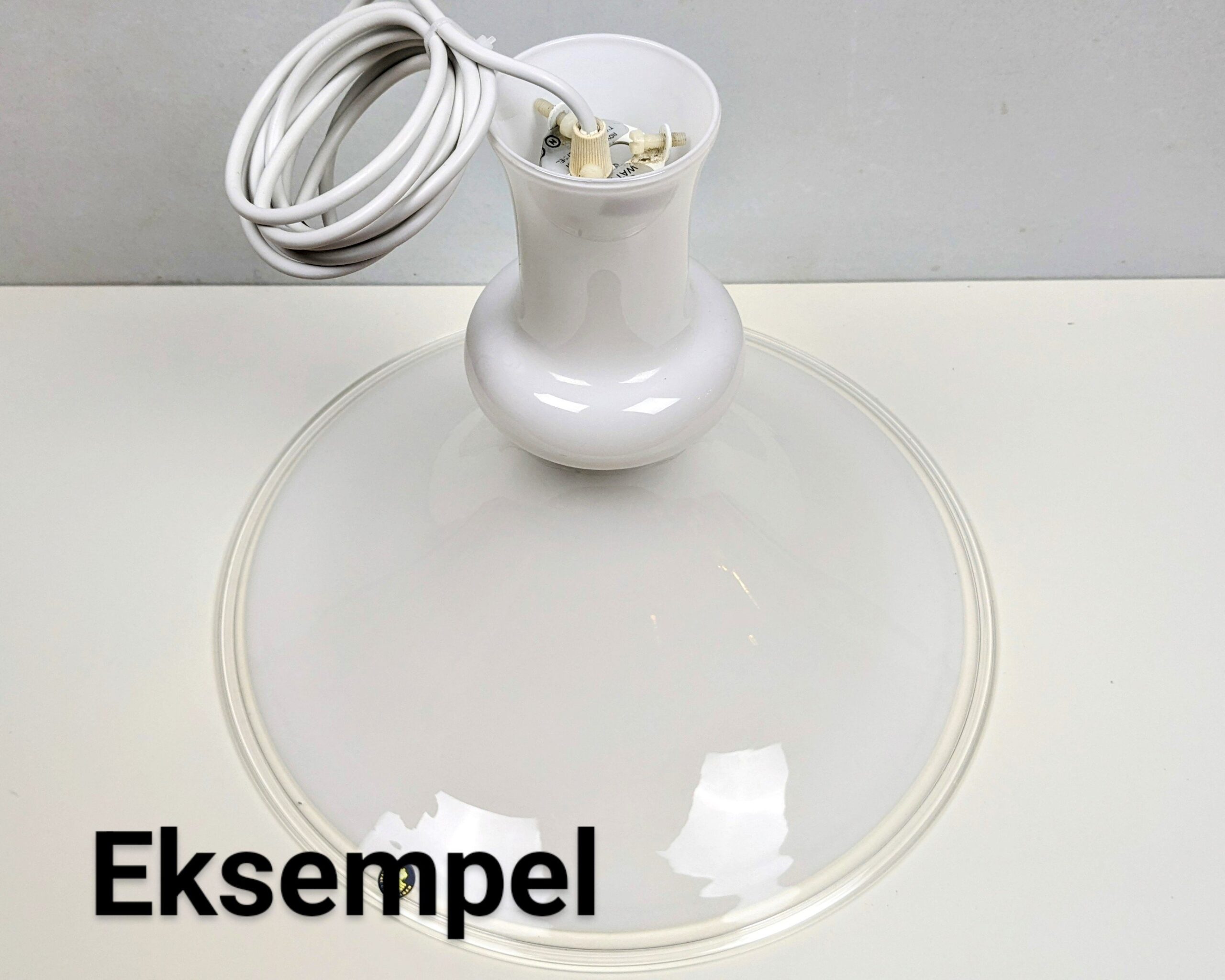 Sæt med afstands bolte. Til Royal Copenhagen, Etude og Mandarin lamper fra Holmegaard. Reservedele. 3 stk