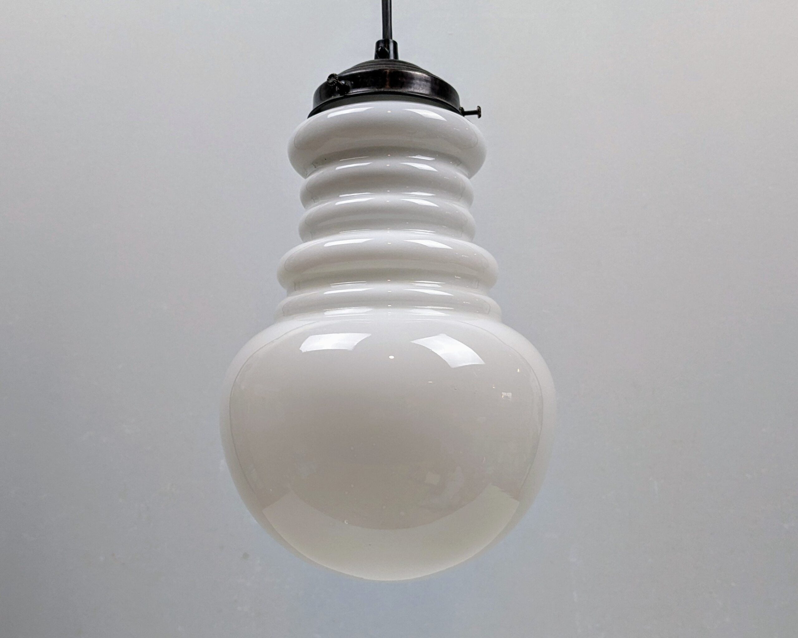 Antik mellem stor opaline glas pendel. Nyt el. Ophæng i messing. 1940. 18 x 27 cm – produktbillede 2 – Loftlamper