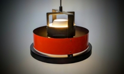 Sjælden eksklusiv lampe i dansk design fra 1976. Excellent condition. Ø32,5 nyt el.