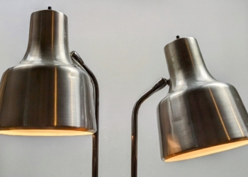 Klassisk design standerlampe fra 1970. Alt el er nyt. Højde 148 cm. Pickup only