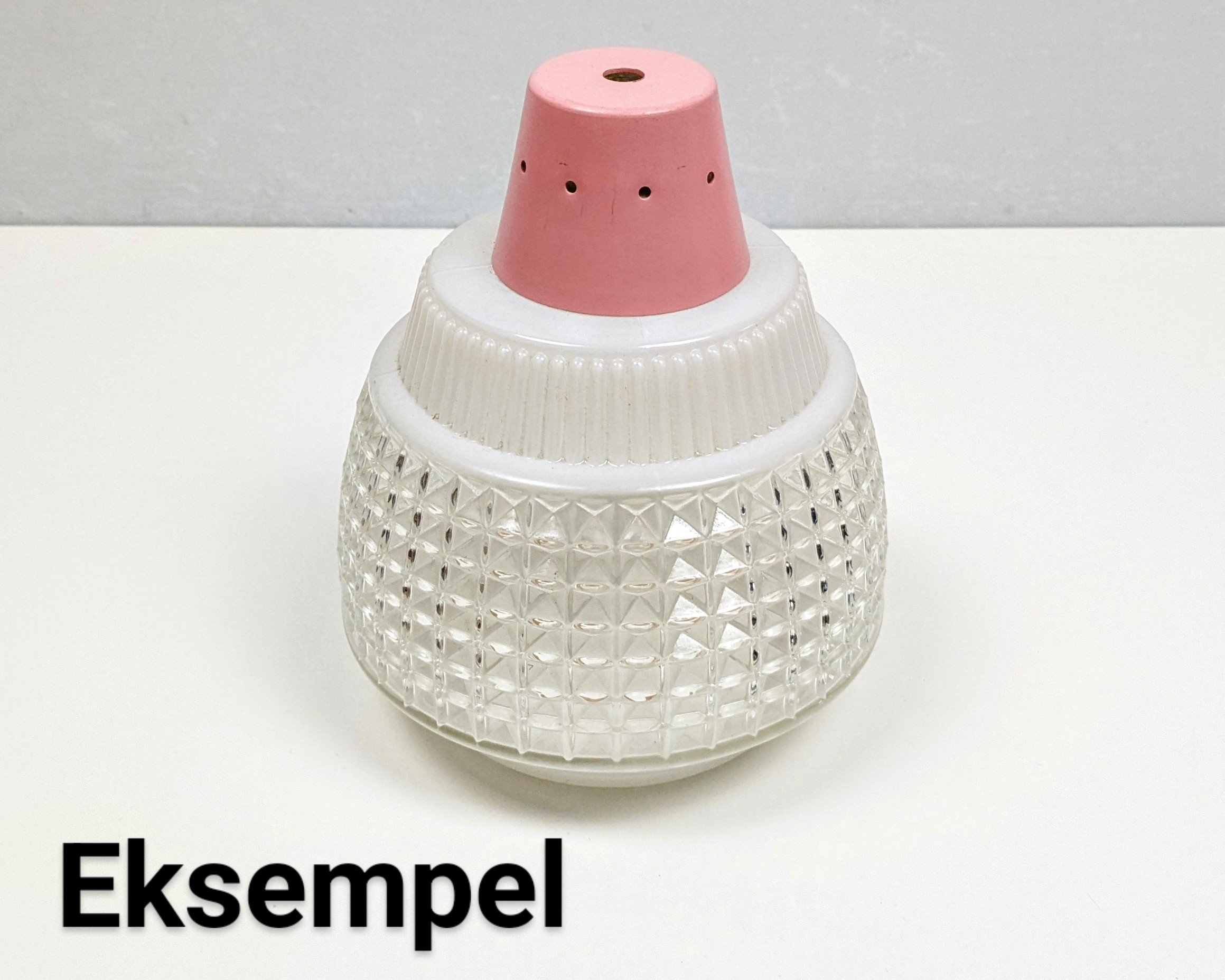 Pastel lyserød top. 1960. Ubrugte. Lampetop eller lamp bund. Ø66