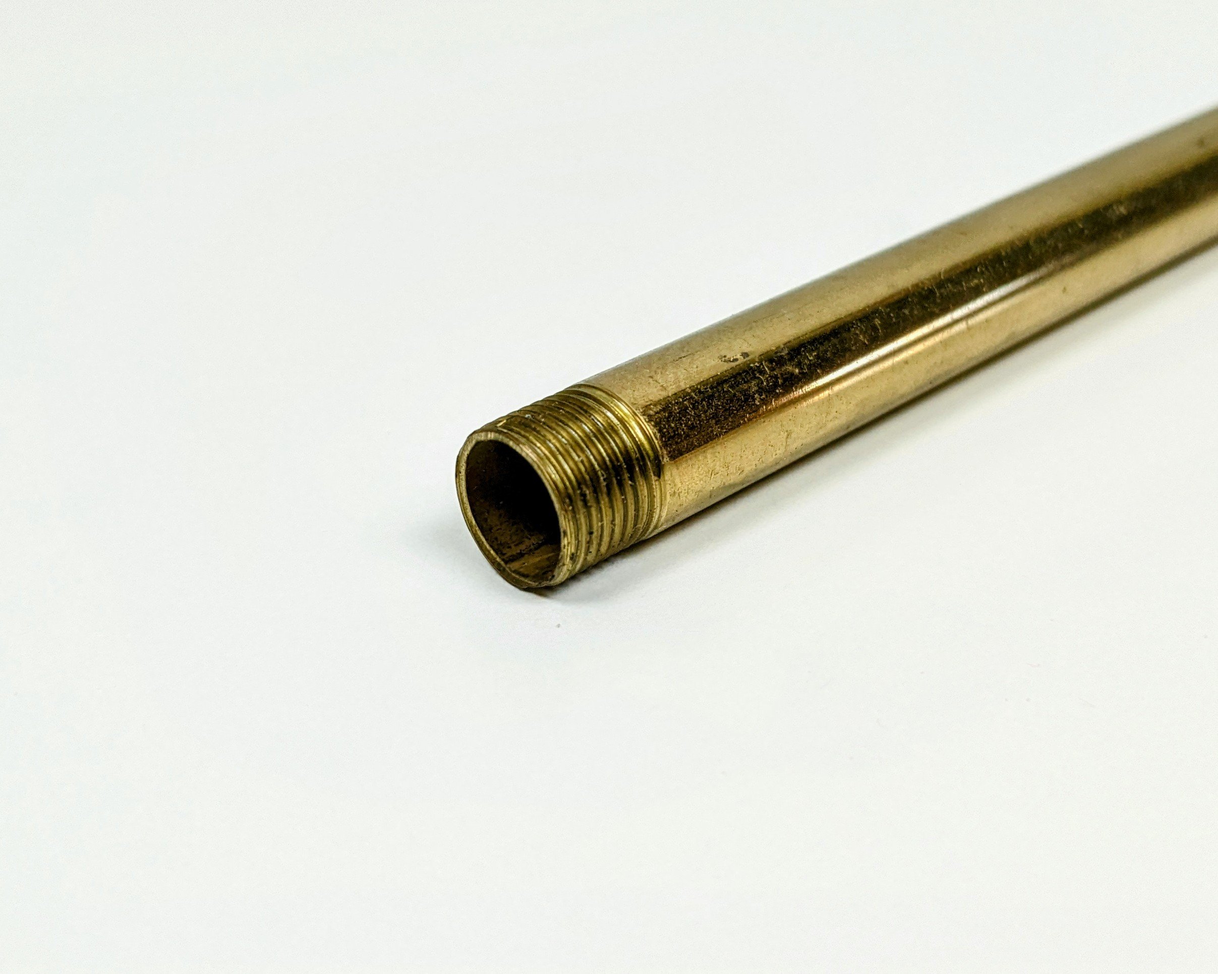Pendelrør – Nippelrør til lampe fatning M11 gevind. 220 mm. Messing.(Bemærk M11)