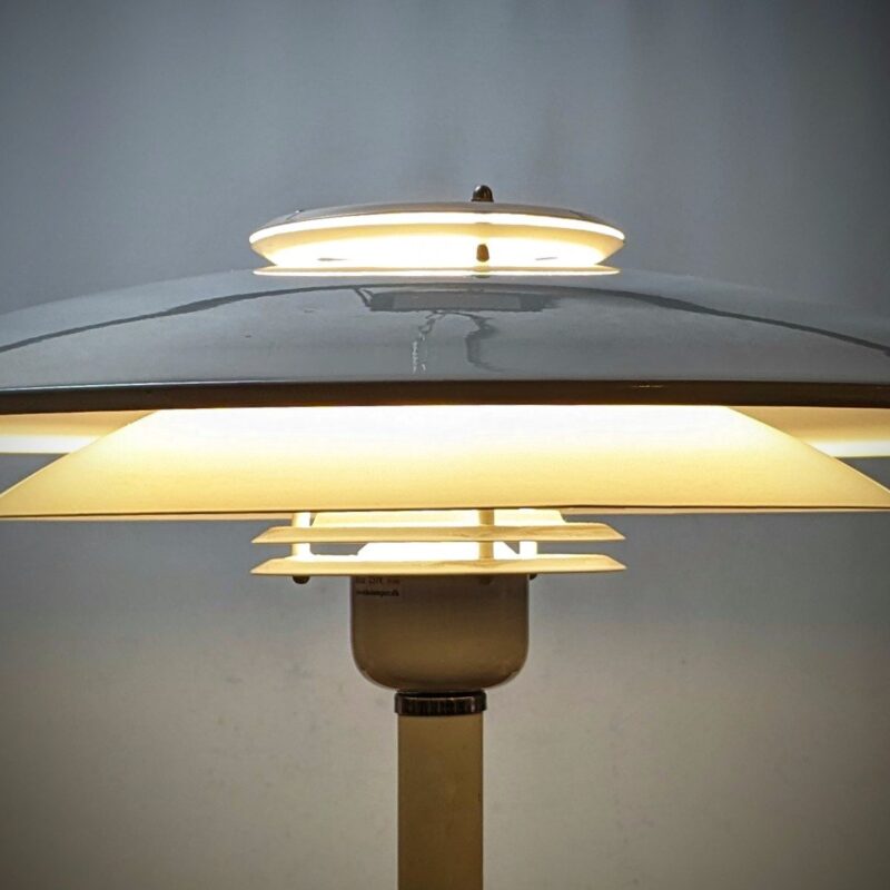 Svensk design fra 1970. Restored. Belid G935 gulvlampe. Ø48. Pickup only.