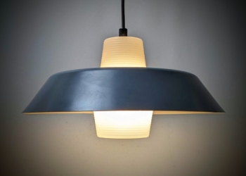 Klassisk skandinavisk vintage lampe fra 1960. Excellent condition. Nyt el. Ø35