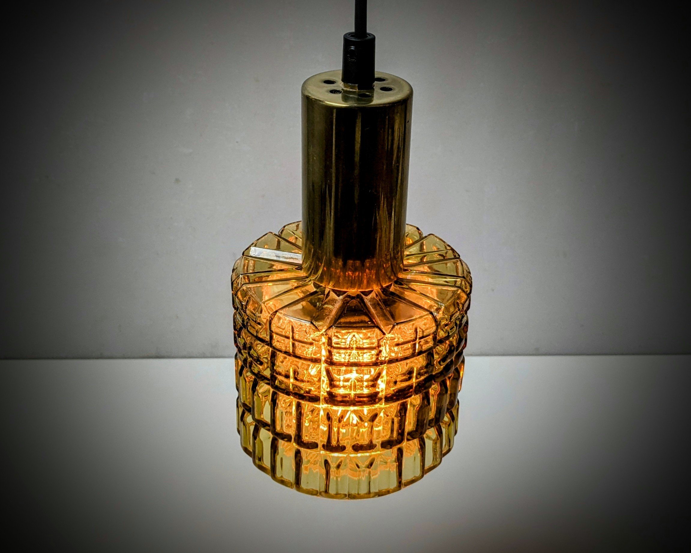 Svensk Carl Fagerlund lampe 1970. Dobbelt glas. Nyt el. Ø13