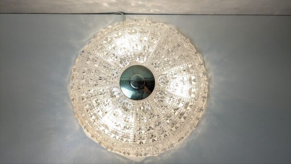 Eksklusiv svensk plafond. Carl Fagerlund 1960. 5 kilo glas. Delvist nyt el. Ø35. Pickup only.