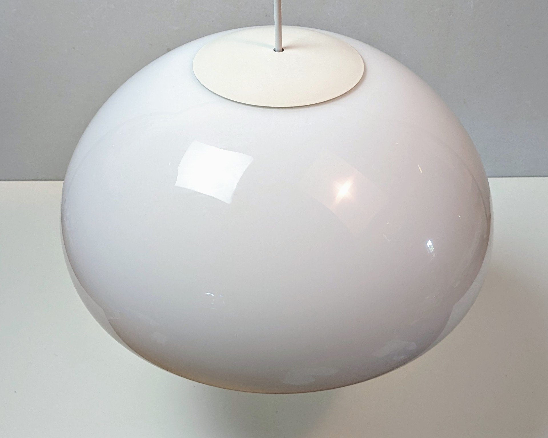 Dansk verdensklasse design fra Per Lütken 1983. Holmegaard. Nyt el. Ø36. Model Sunset. Pickup only.