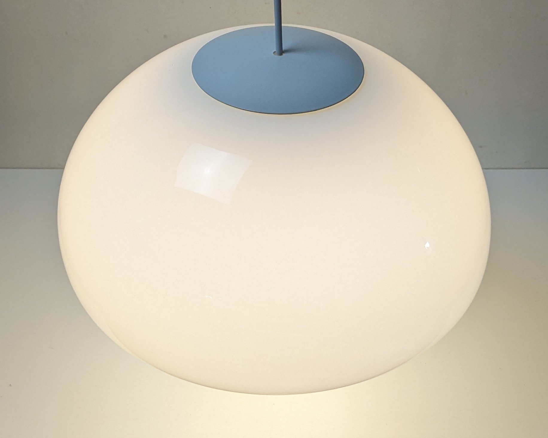 Dansk verdensklasse design fra Per Lütken 1983. Holmegaard. Nyt el. Ø36. Model Sunset. Pickup only.