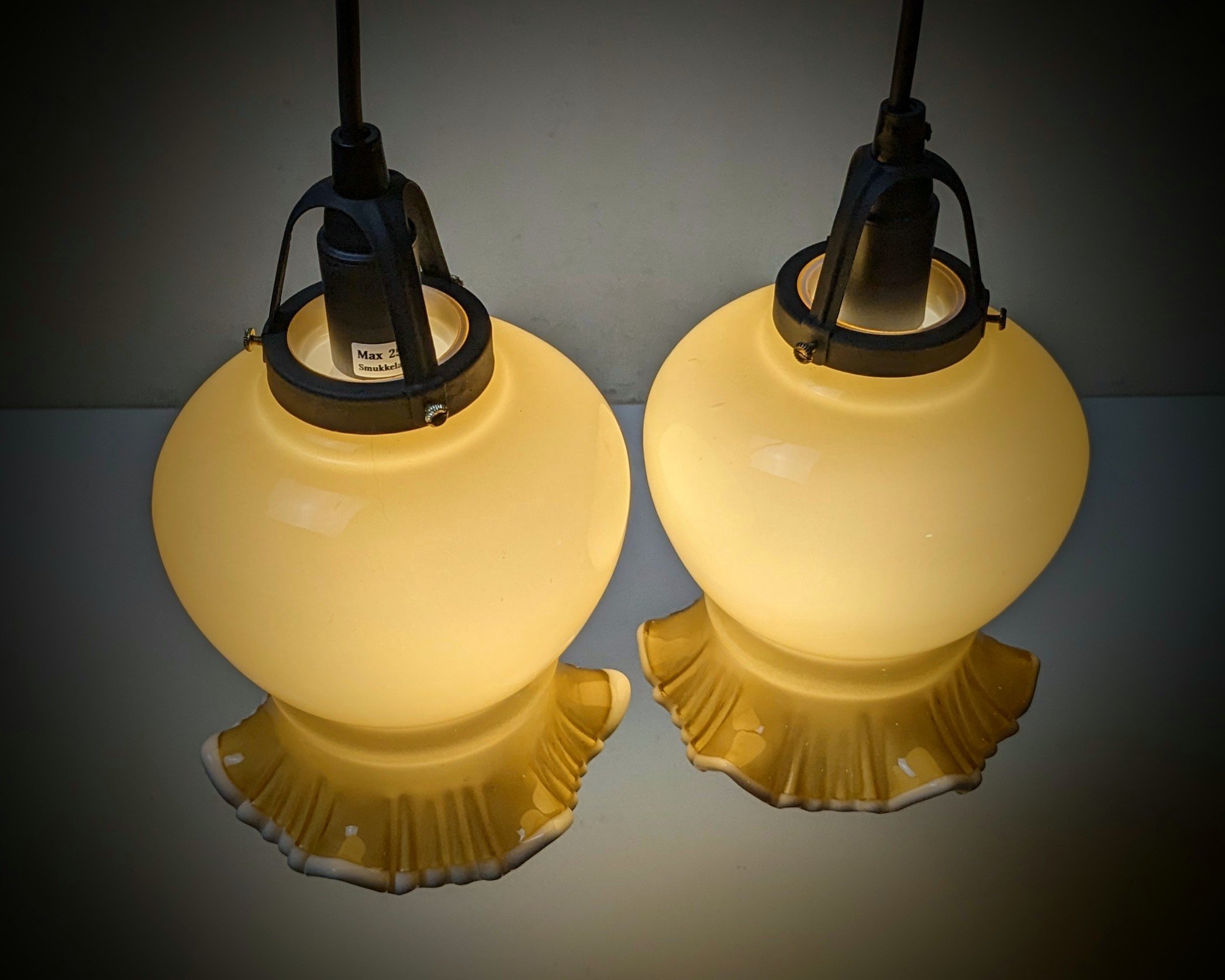 Sæt med 2 spansk inspirerede vintage glas lamper med skørter. Nyt el. Model "Desperado". Ø14 - Billede 3