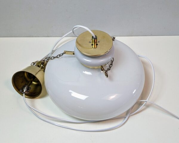 Flygfors opalglas loftlampe 1960. Fuld restaureret. Ø30. Bla. nyt el. Pickup only.