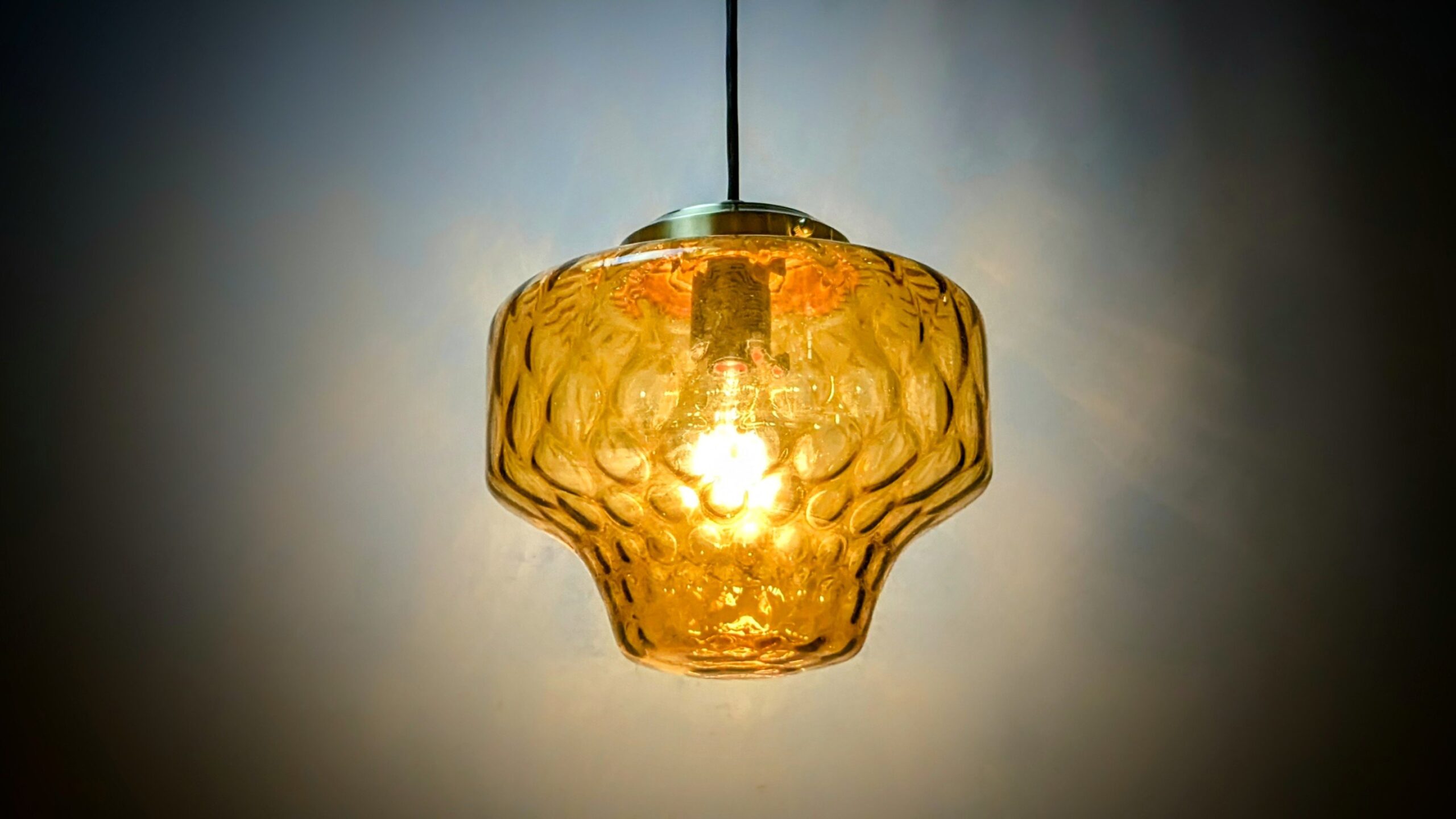Eksklusiv E.S.Horn lampe fra 1970. Redesign. Ø23. Messing og el er nyt. Læs mere. - Billede 2
