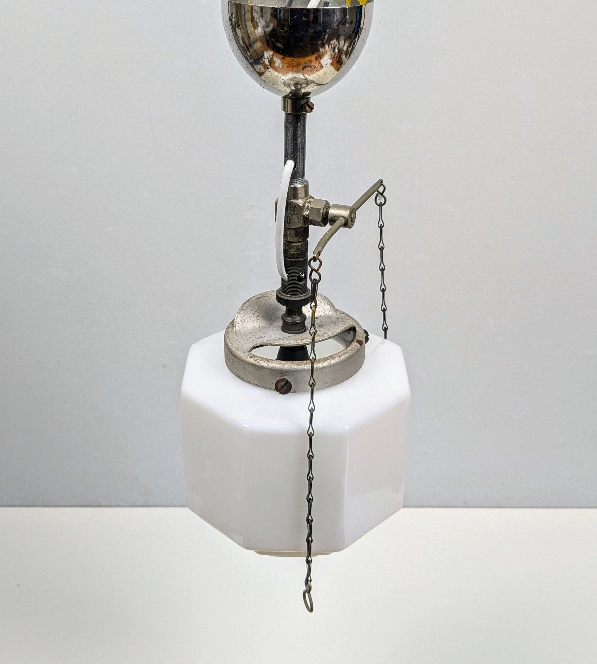 Sjælden vintage gas lampe fra 1950. Omlagt til el. Alt el er nyt. Ø17.