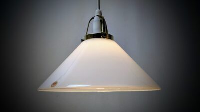 Klassisk Skagen køkken lampe fra 1980. Odreco. Ø24,5. Nyt el. Glas højde 11,5