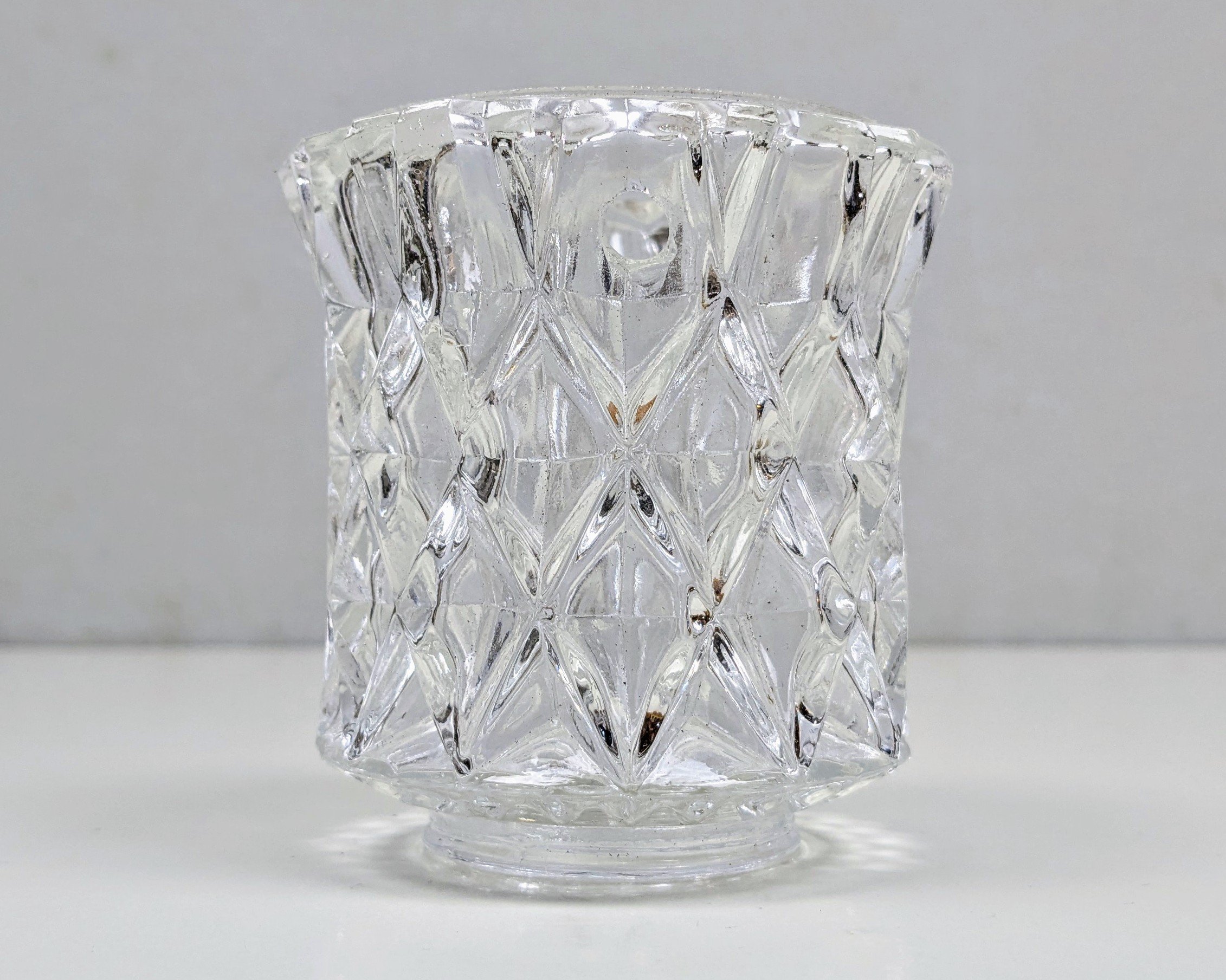 Svensk lampetta glas i krystal. Centerhul. Med sidehul. Klart glas. Reservedel.