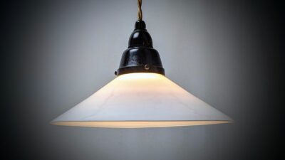 Elegant skomager pendel fra 1940 luksus lampe med guld snoet stofledning