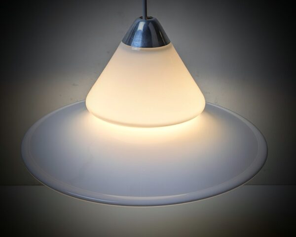 Royal Copenhagen/ Holmegaard. 1980. Model opus.  1,5 kilo glas. Ø31. Nyt el