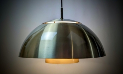 Lyfa Olymp loftlampe 1970. Alu tryk. Messing lakeret. Original. Ø40. Excellent condition. Nyt el.