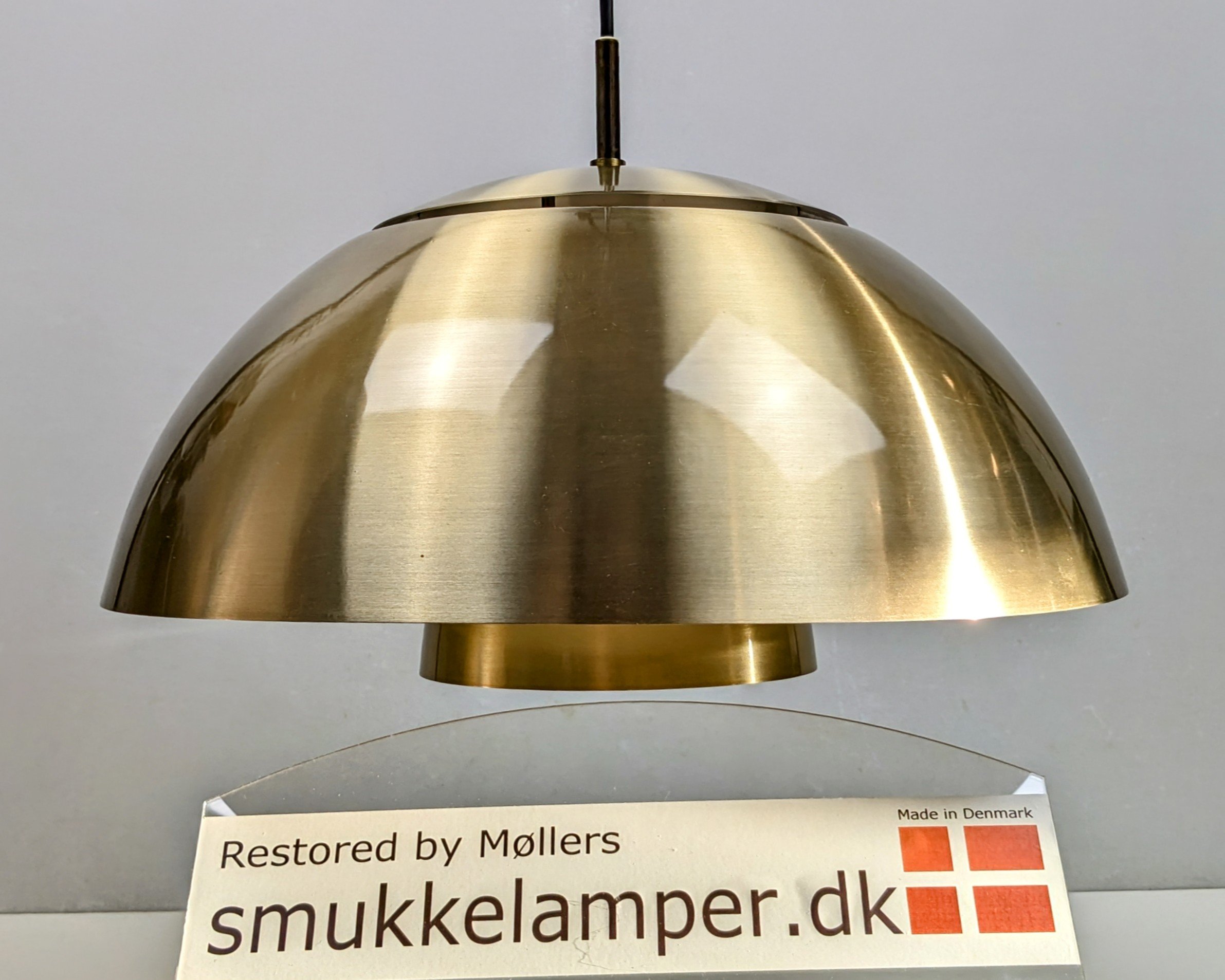 Lyfa Olymp loftlampe 1970. Alu tryk. Messing lakeret. Original. Ø40. Excellent condition. Nyt el. - Billede 2