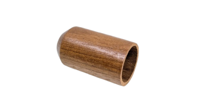 Håndlavet teak fatning skjuler. Ubrugt. Til E14. Dansk snedker fremstillet. Læs mere.