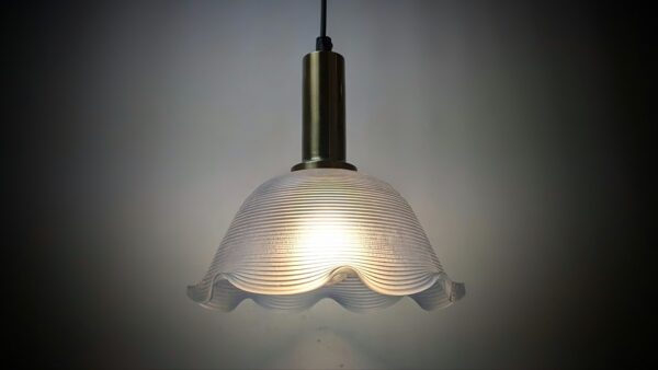 Elegant lys blå køkken lampe. Alt er nyt. Ø26. Læs mere.