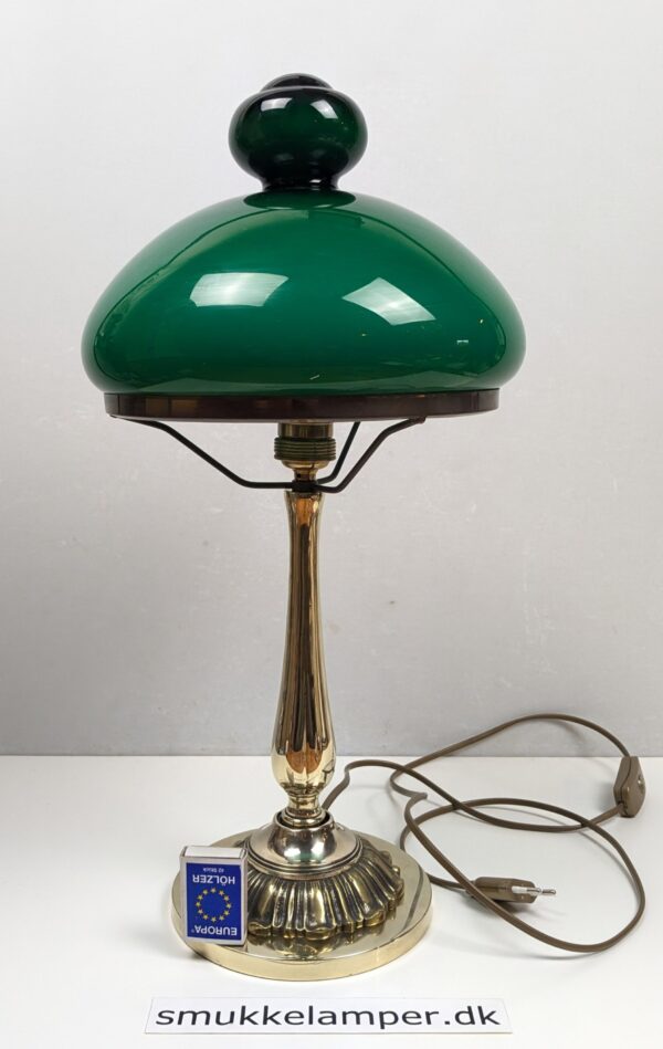 Stor advokat lampe. Fuld restaureret. 52 cmH. Ø26. Grøn. Messing. Delvist nyt el. Pickup only.