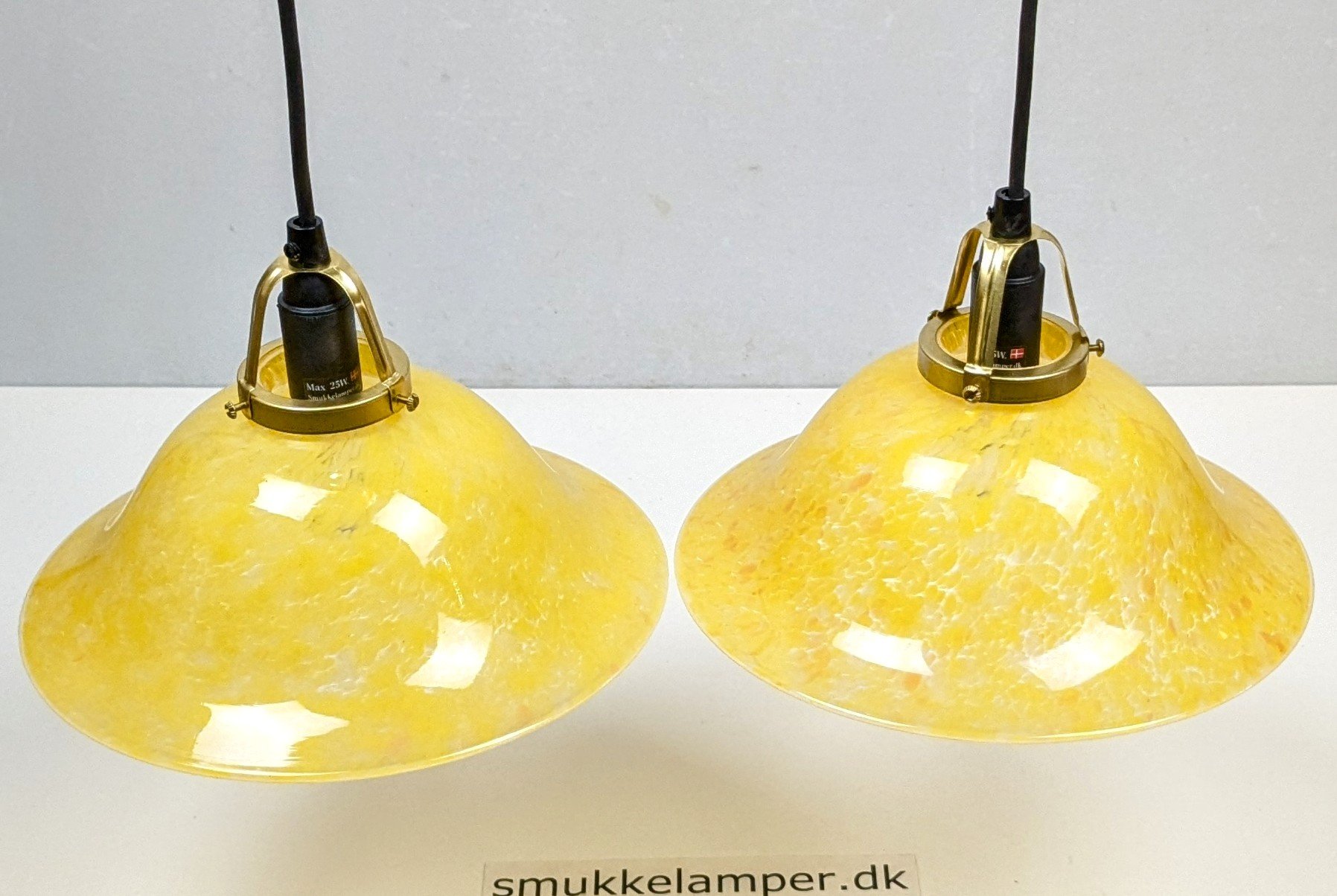 Sæt med 2 Toscana Lux lamper. Ø24,5 cm. Nyt el m.m. Glashøjde 9,5 cm. Egen serie.