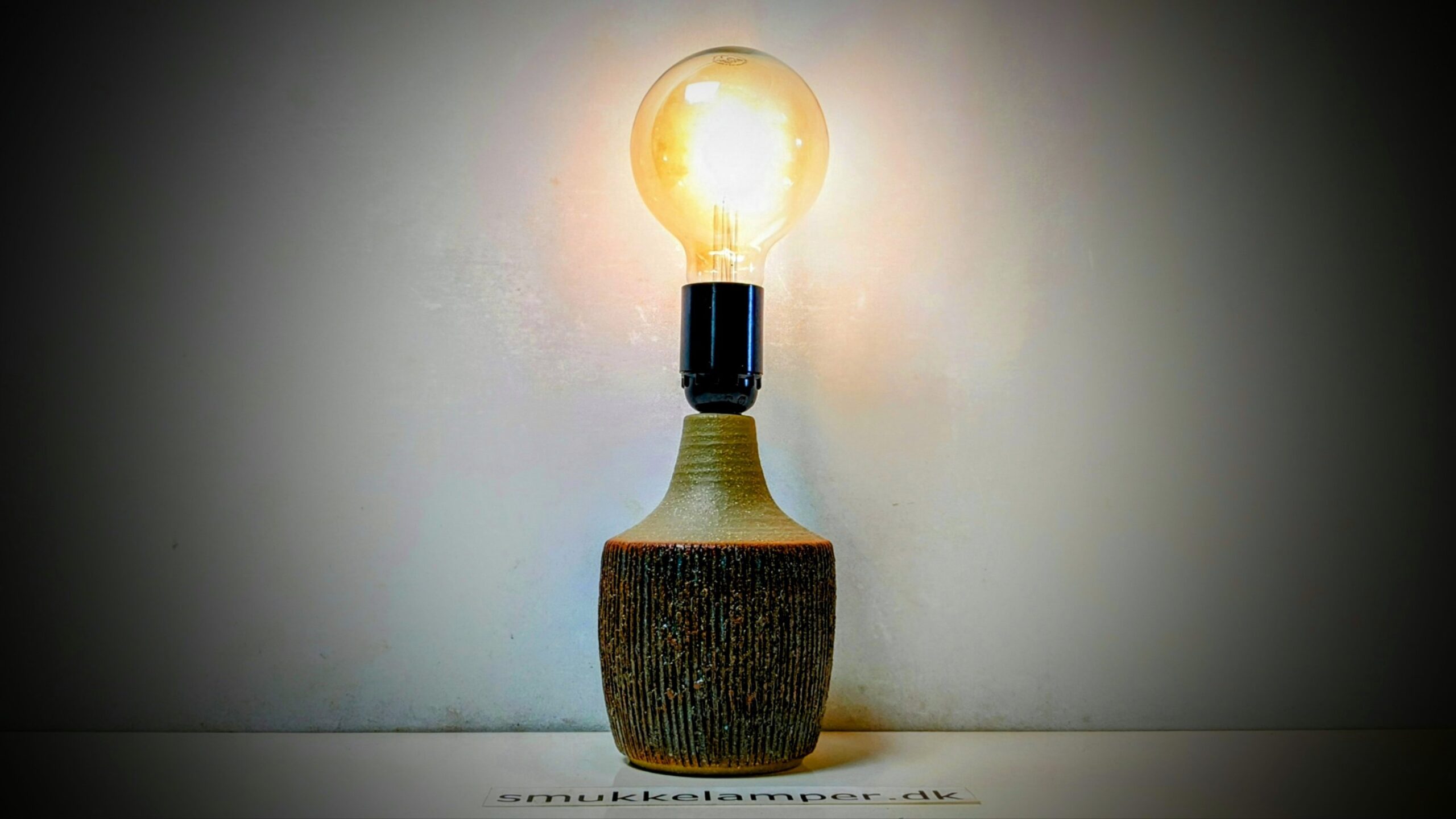 Ny dansk keramik lampe fra 1970. Opdateret nyt el. Ubrugt. 23cmH. Hedgehog. Søholm