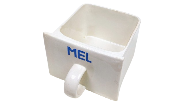 Porcelæn interiør køkken pynt fra 1950. Villeroy & Bloch. Blomster skuffe pynt. 14×14 cm. “Mel”