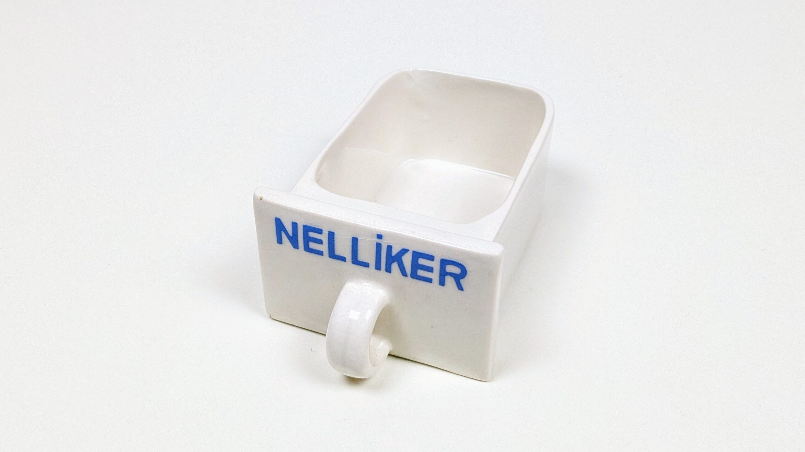 Porcelæn interiør pynt fra 1950. Villeroy & Bloch. Lille. Blomster ...