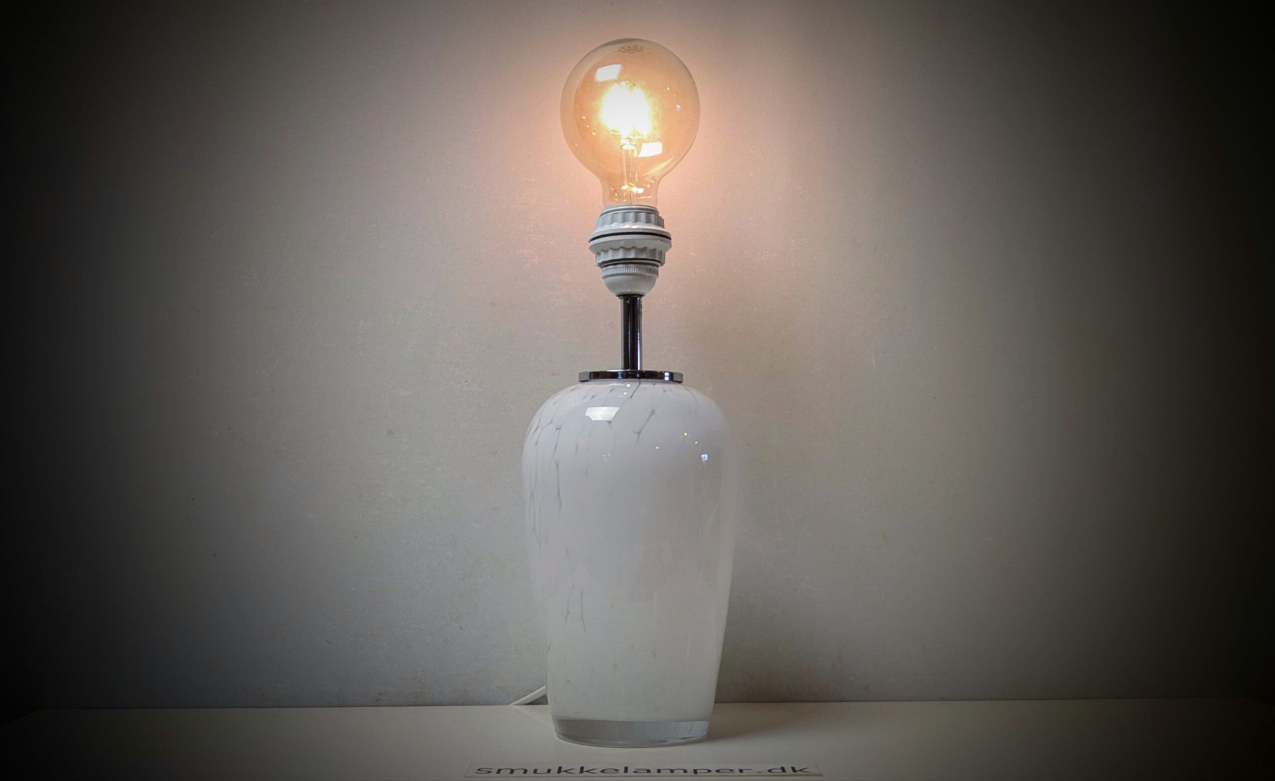 Dansk håndlavet glas design fra 1980. El-Light. 35cmH. Nyt el. Cloud puff mønster.