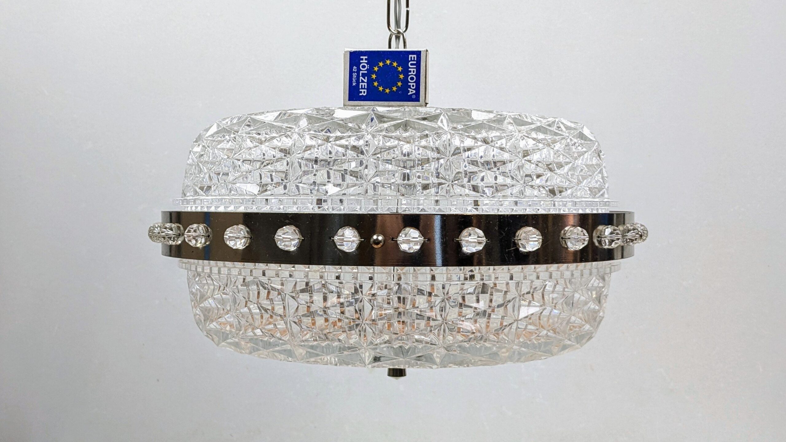 Imponerende Orrefors krone i 8 kilo krystal glas. 1960. Ø3682 cm nedhæng. Til Hall m.m. Pickup only.