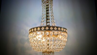 Krystal prisme lysekrone. 490 prismer. Gustsviansk stil. Ø32. Restaureret. Pickup only