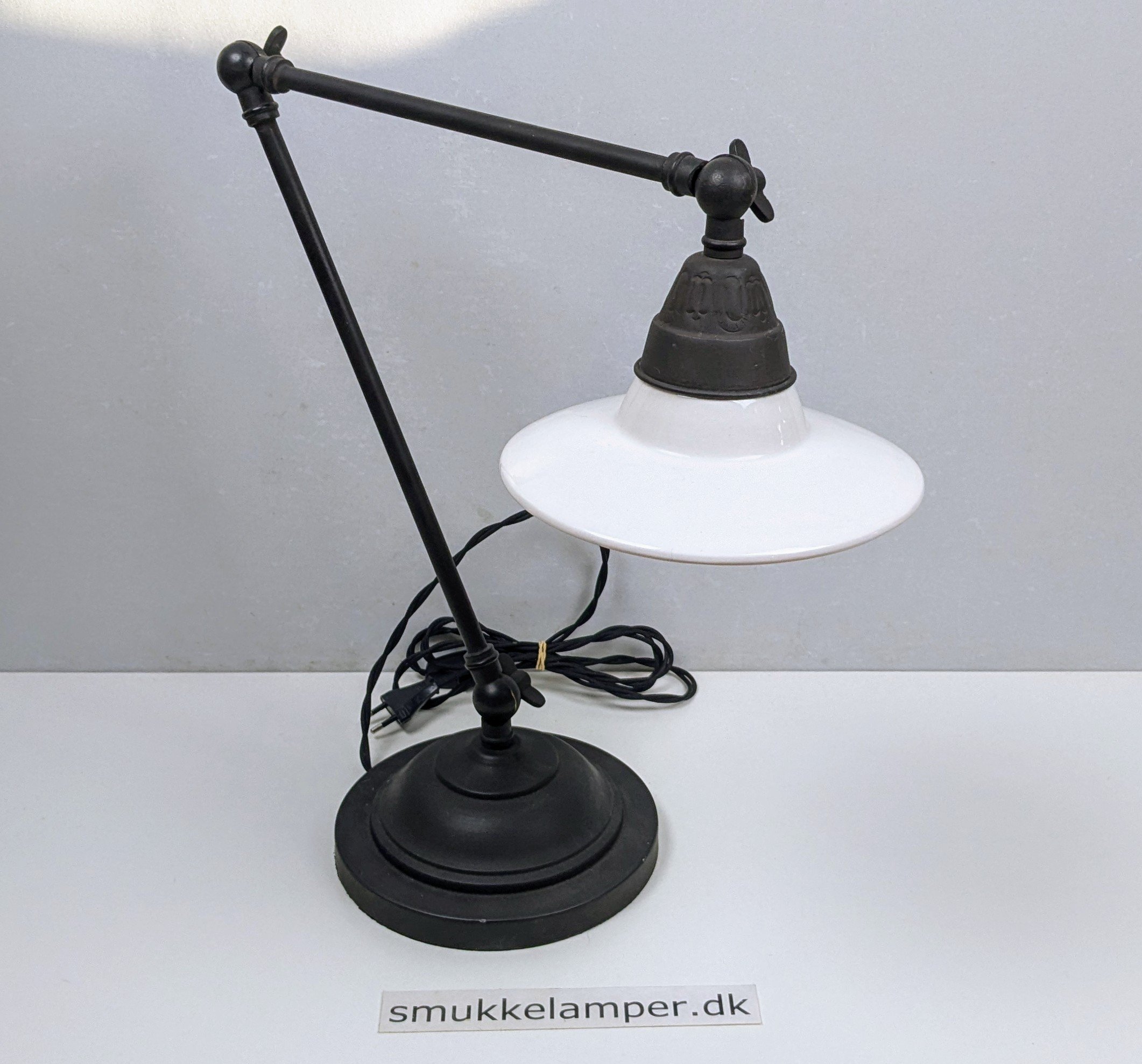 Skøn unika industriel bordlampe med italiensk porcelæn skærm. Nyt el. - Billede 3