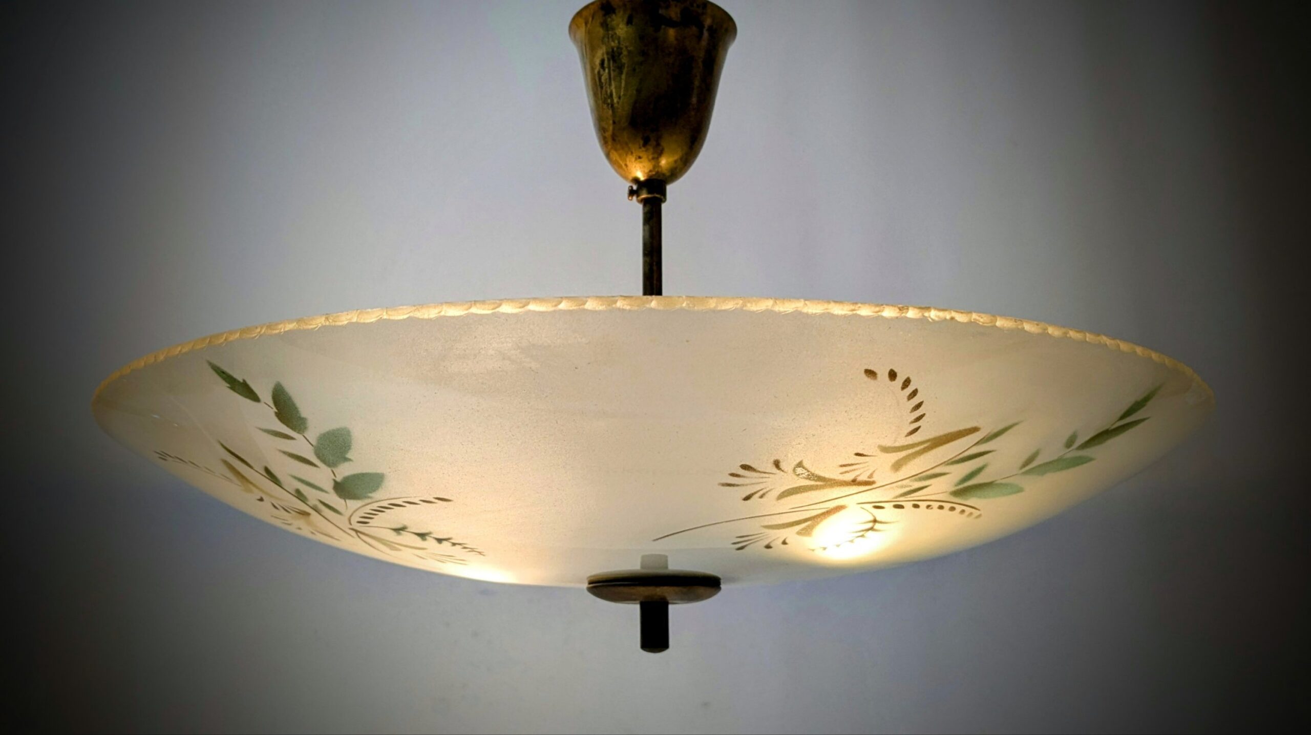 Antik storslået plafond 1940. Ø48. 30 cm fast nedhæng. Pickup only. - Billede 3