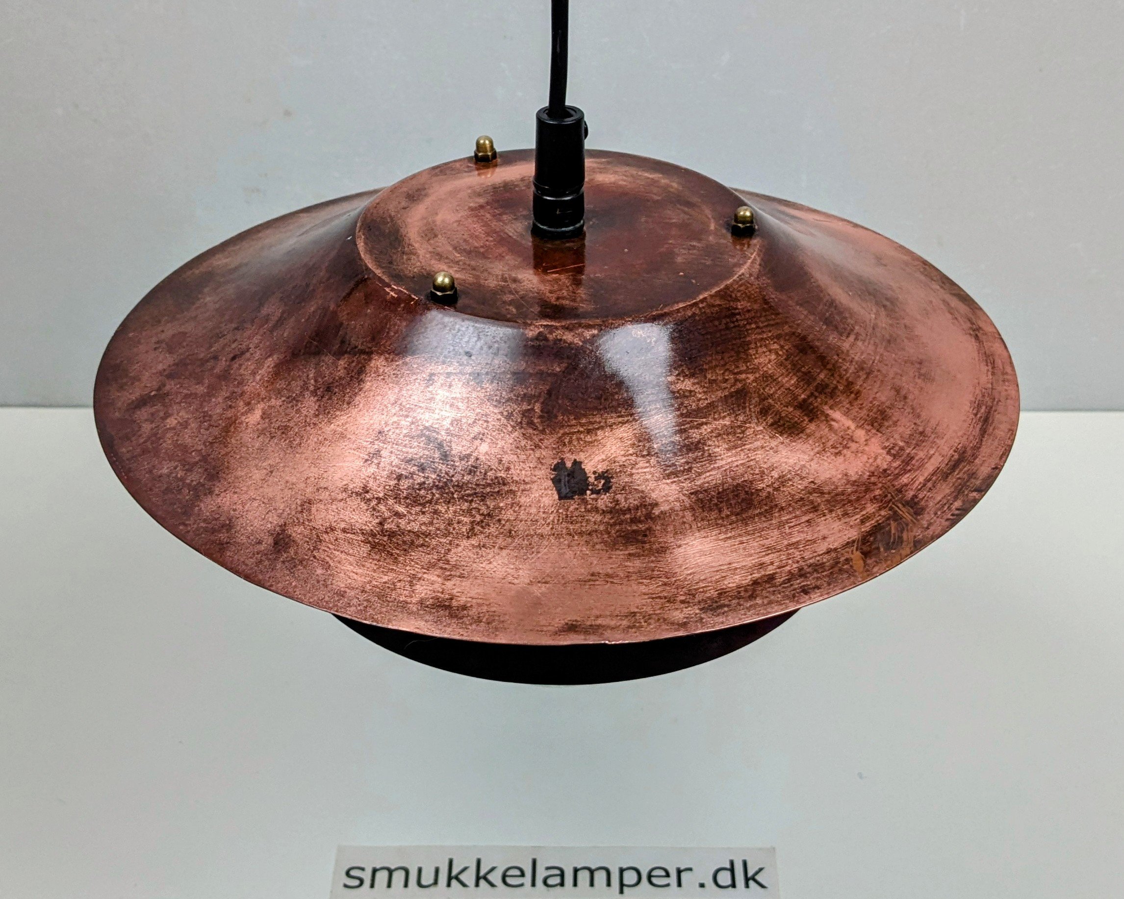 Custom dansk redesign. Ø32. Kobber. Raw. Industri. Alt el er nyt.