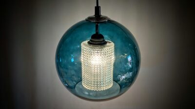 Custom håndsamlet unika glas lampe. Ø25. Blå glas og krystal inderglas. Pickup only.