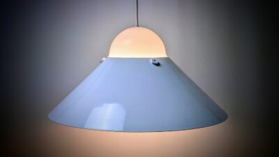 UFO lampe i hvid metal og hvid akryl. Ø43. Nyt el. m.m