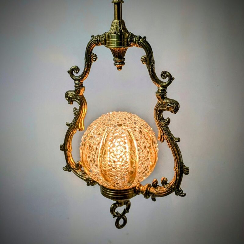 Skøn unika La Bulle Royale loftlampe i messing og boble glas. Møllers redesign. 70 cm nedhæng.