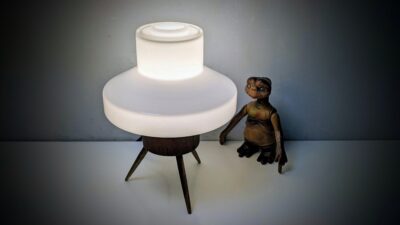Hånd samlet Custom UFO lampe. Teak, Eg, opal nyt el. Møllers redesign. Unika .