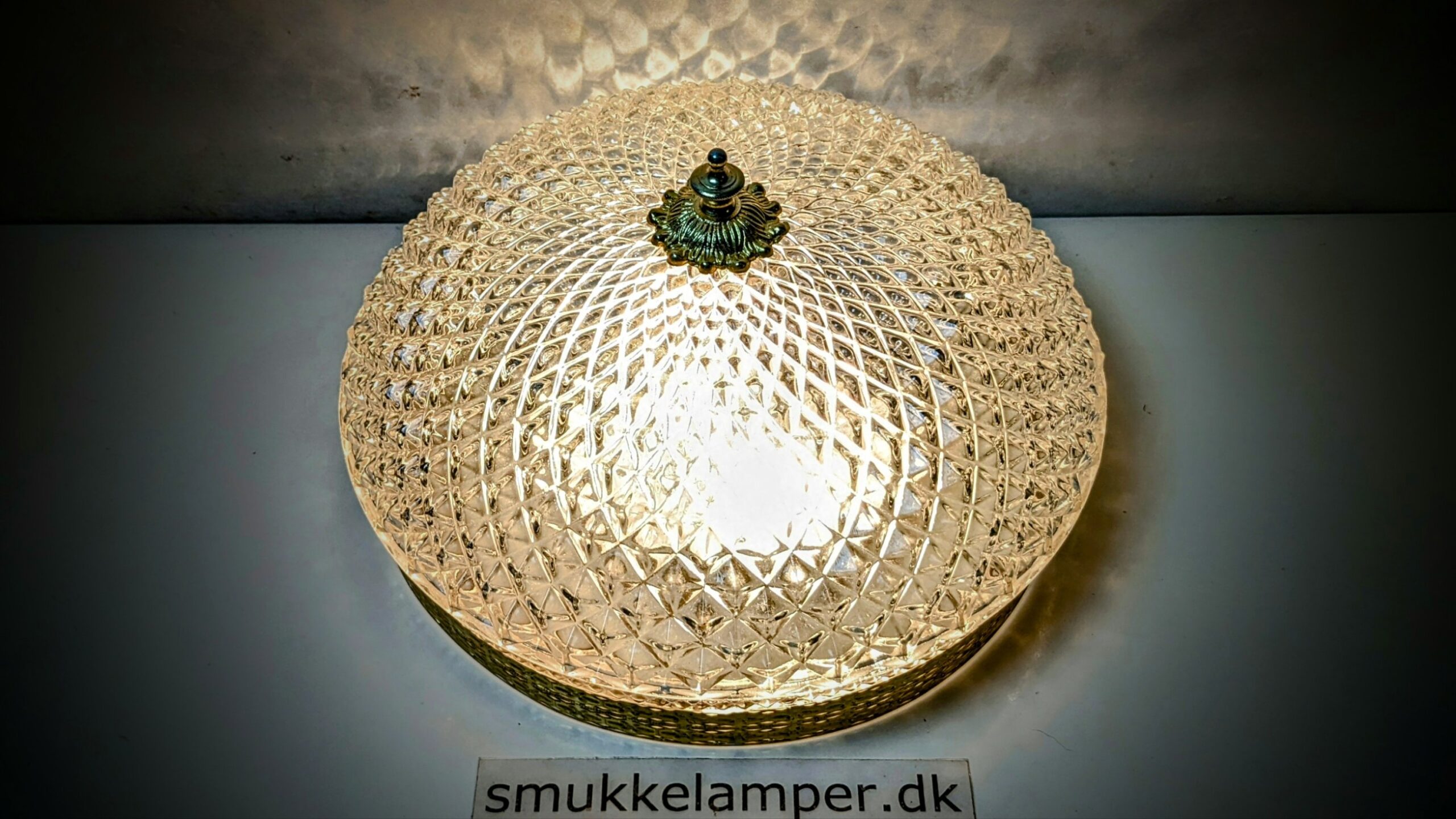 Vintage plafond i bøhmisk presset glas og messing – Ø33 cm, Restaureret. Nyt el. - Billede 5