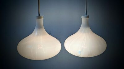 Sæt med 2 skønne små danske design køkkenlamper. Nyt el. Ø15. El-Light 1980.