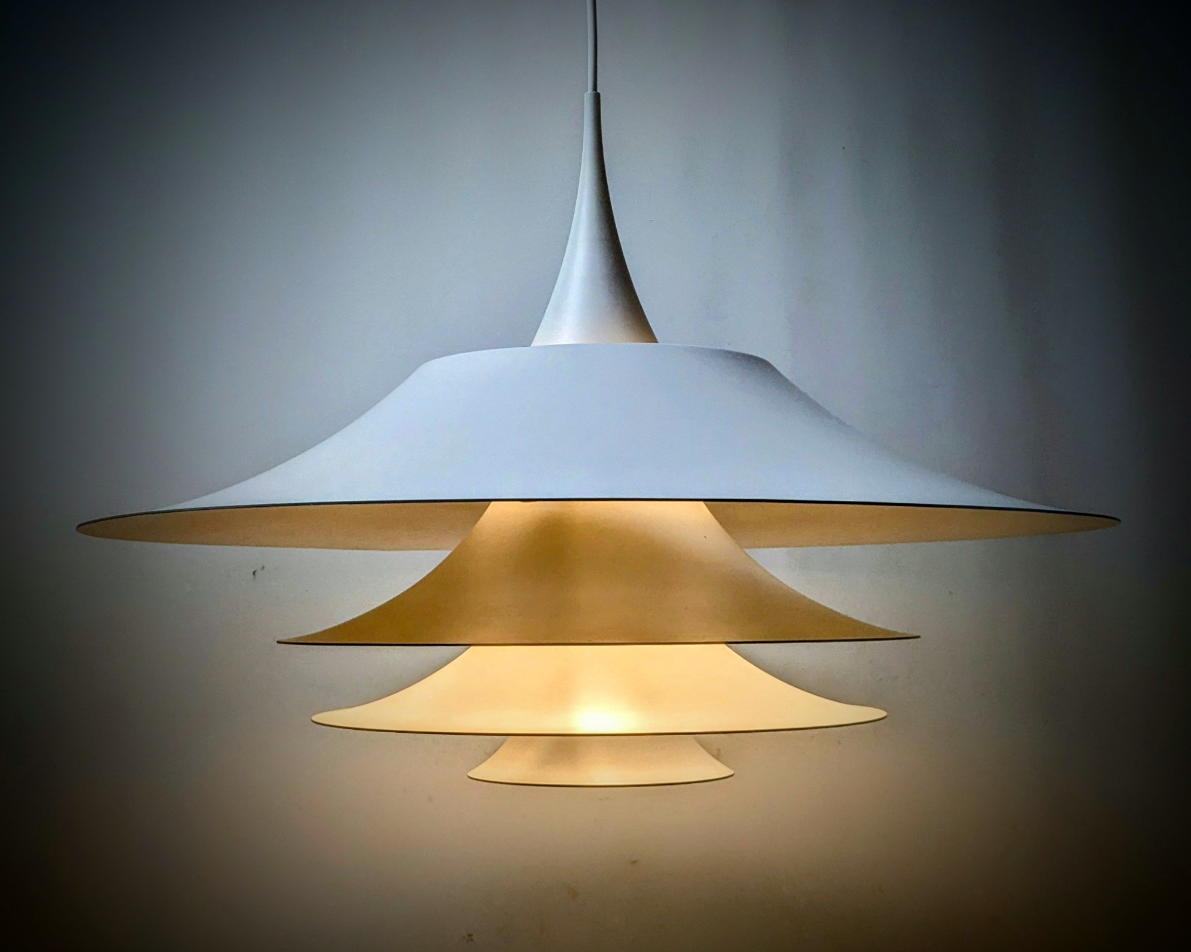 Imponerende Fog og Mørup spise bord lampe fra 1970. Ø60. Radius special. Excellent condition. Pickup only - Billede 3