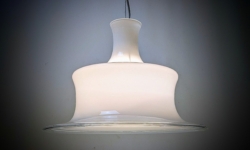 Holmegaard Sonate lampe Ø36. Design Michael Bang 1980. Nyt el. Hvid opal glas.