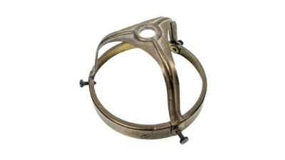 Original antik glasholder i messing. Gribekant mellem 75 mm og 82 mm. 1930.