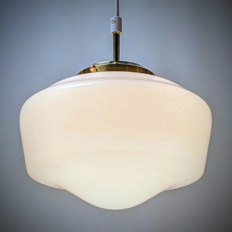 Eksklusiv Avenue cafe pendel – håndlavet og håndsamlet i Danmark. Egen serie. Ø25. Messing.