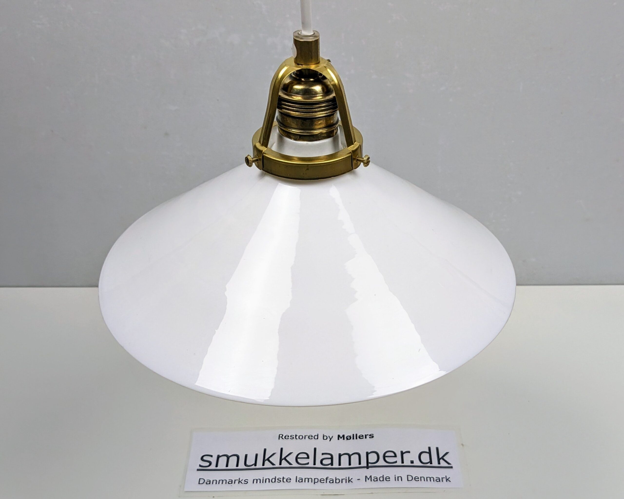 Holmegaard antik skomager pendel. Ø25,3 , 9 cmH. Messing m.m. 1930. – produktbillede 1 – Skomagerpendler