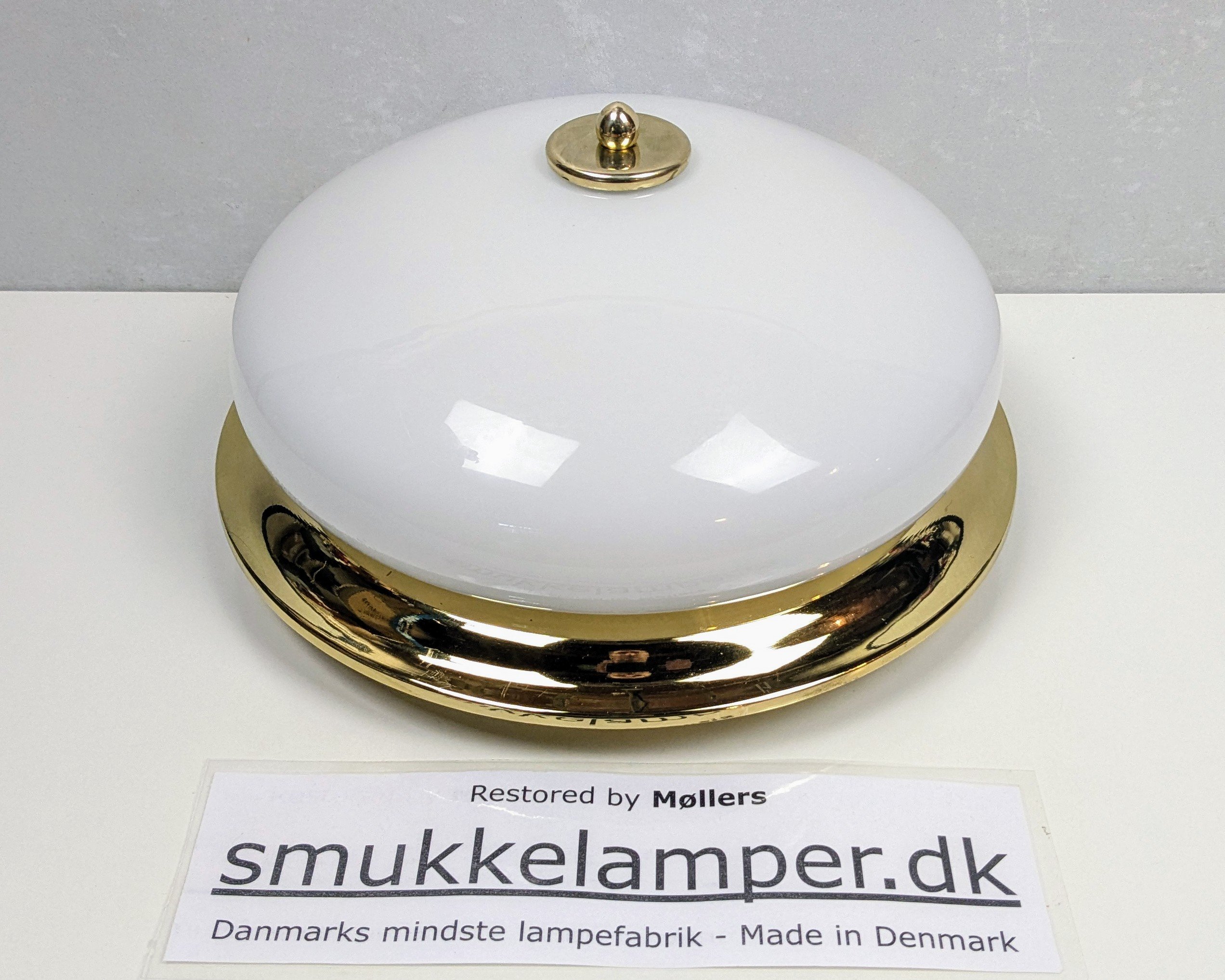 Skøn fuld restaureret plafond fra 1980. Nyt el m.m Ø30. Hvid opal og messing. - Billede 3