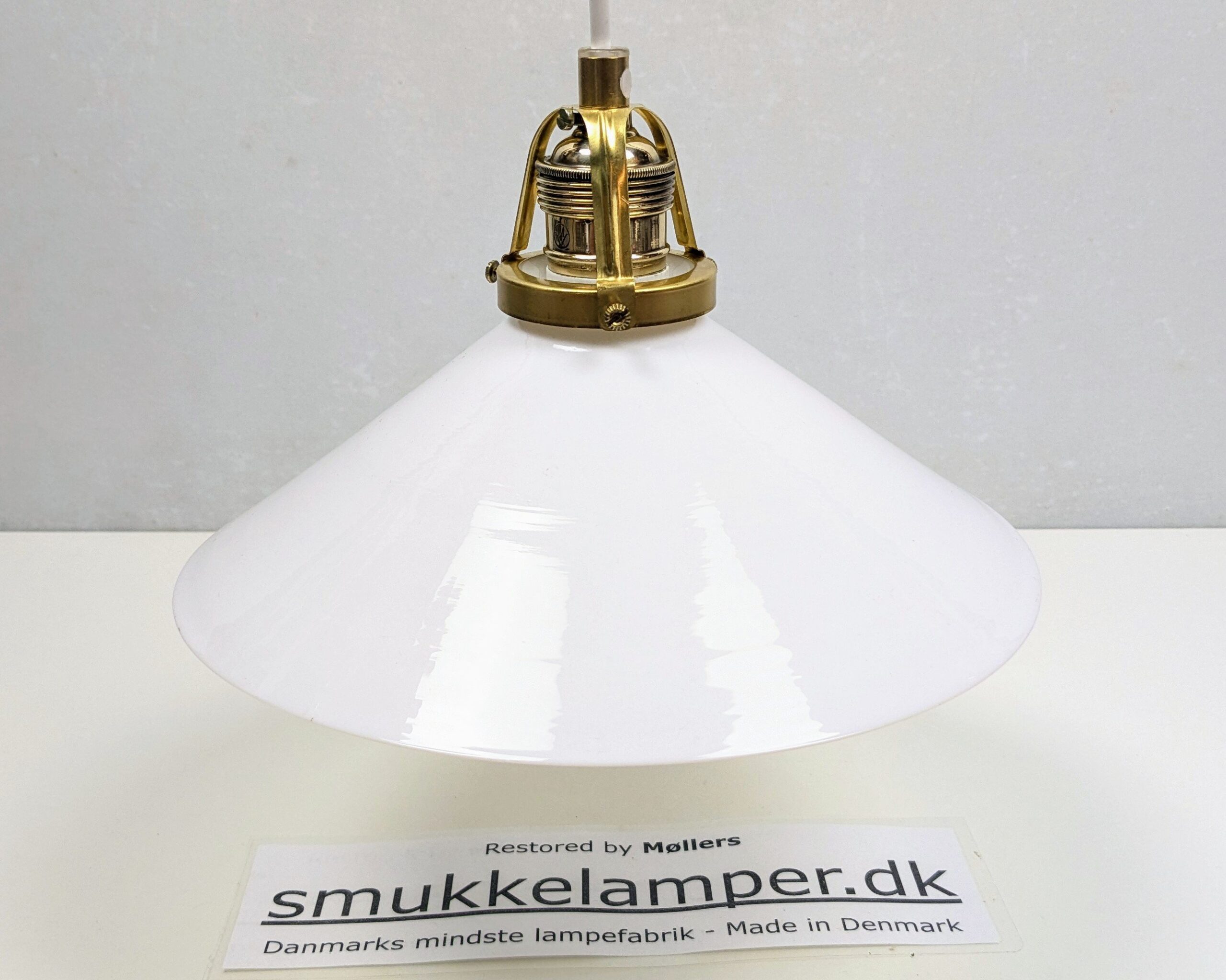 Holmegaard antik skomager pendel. Ø25,7 , 9,2 cmH. Messing m.m. 1930. – produktbillede 1 – Skomagerpendler