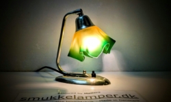 Skøn hånd samlet art deco bord/ væglampe fra 1960. Glas 1980. Nyt el. 20 cmH. Nypoleret.