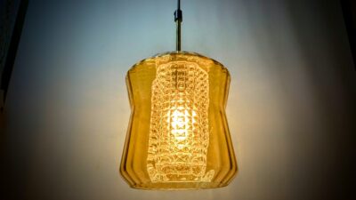 Skøn Orrefors glasværk pendel fra 1960. Perfekt condition. Ø20. 2 kilo glas. Nyt el.